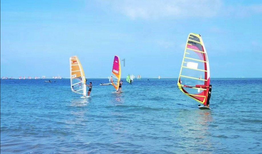 46元自助餐海鲜随便吃？员工无意间说了实话，网友：扎心了！